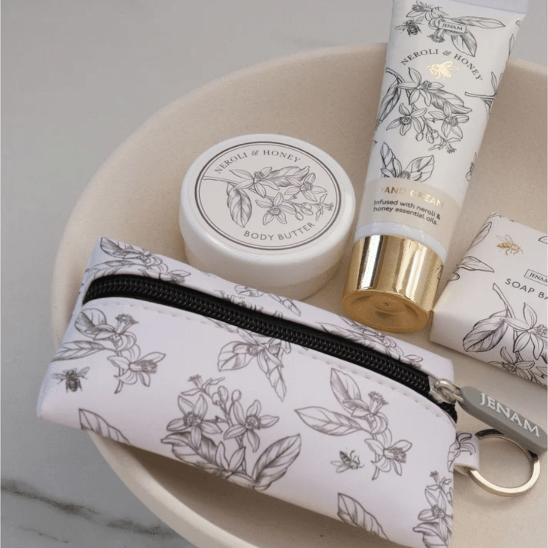 Bee Little Luxe Travel Gift Set - Image 3
