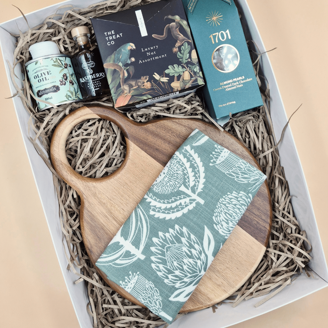 The Entertainer Gift Box - Image 2